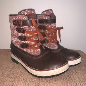 UGG Brown Decatur Nordic Snowflake Winter Boots 9